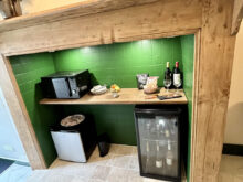 Lecharmeduperigord chambres hotes dordogne gebouwen entree bar