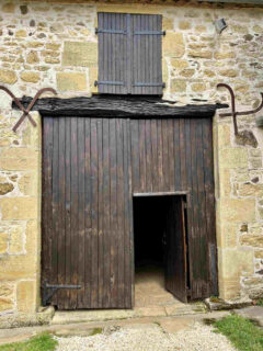 Lecharmeduperigord chambres hotes dordogne gebouwen schuur
