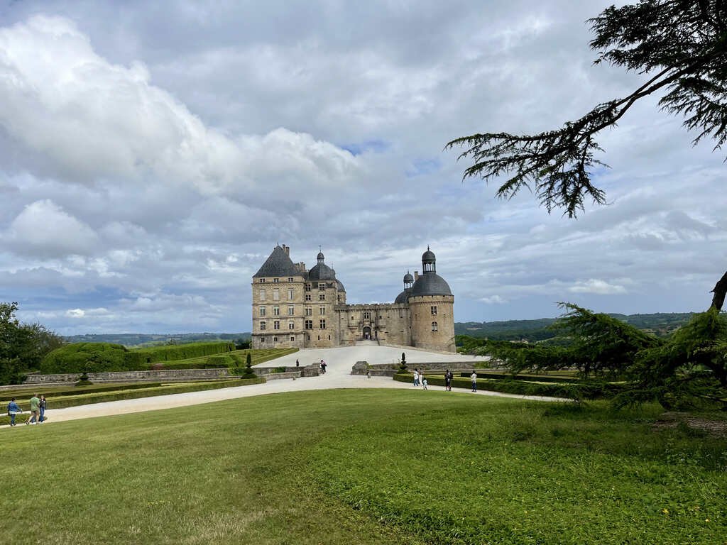 Lecharmeduperigord chambres hotes dordogne omgeving hautefort
