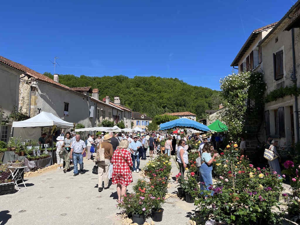 Lecharmeduperigord chambres hotes dordogne omgeving plantenmarkt